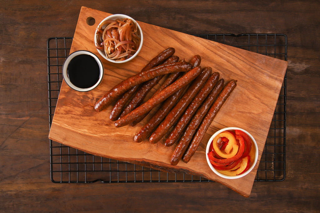 السجق التايلاندي Raw Items (No preservatives) المنتجات النيئة (خالية من المواد الحافظة) Thai Sausages 